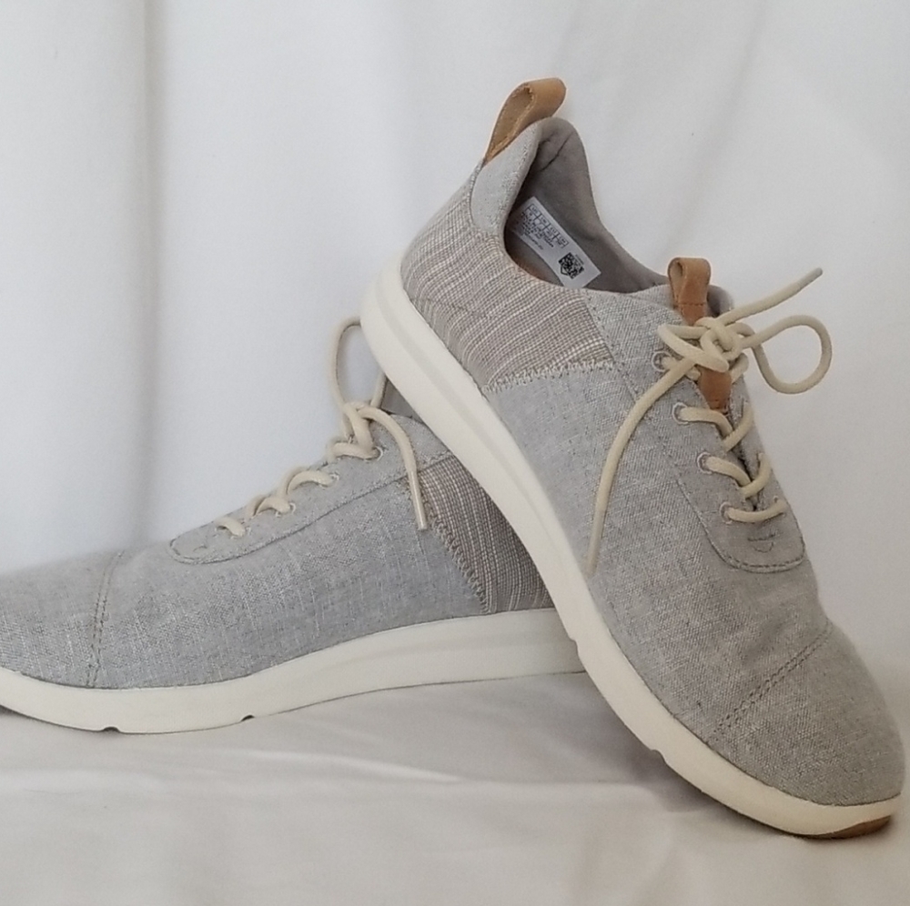 Tom's Sneakers